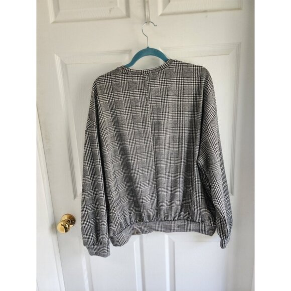 Zara Trafaluc Houndstooth floral embroidered long sleeve checkered slouchy top - Picture 3 of 10